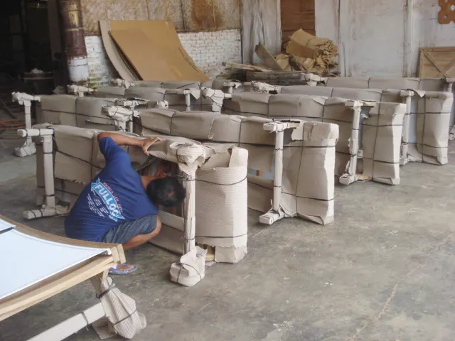 Emballage pièce par pièce sous papier kraft