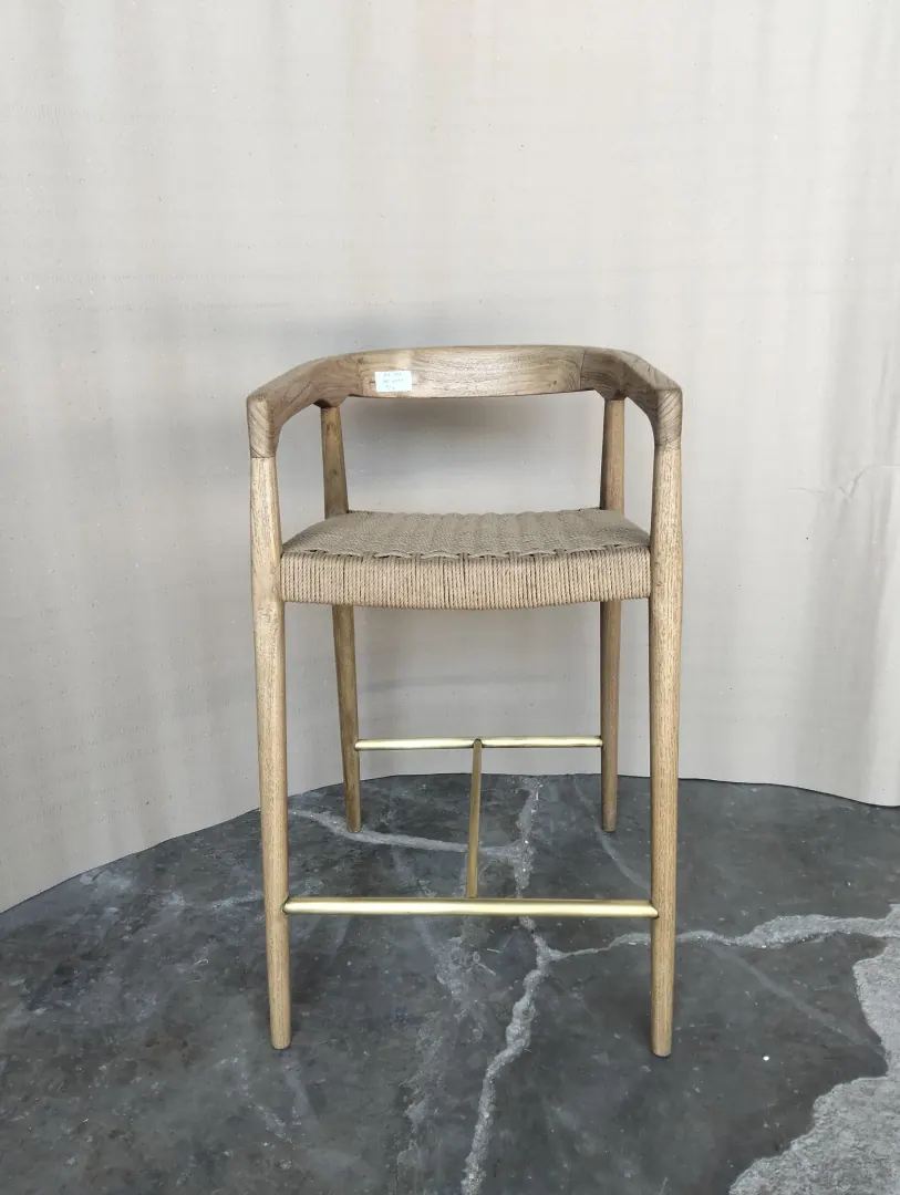Chaise de bar en teck et corde, barre de repos laiton