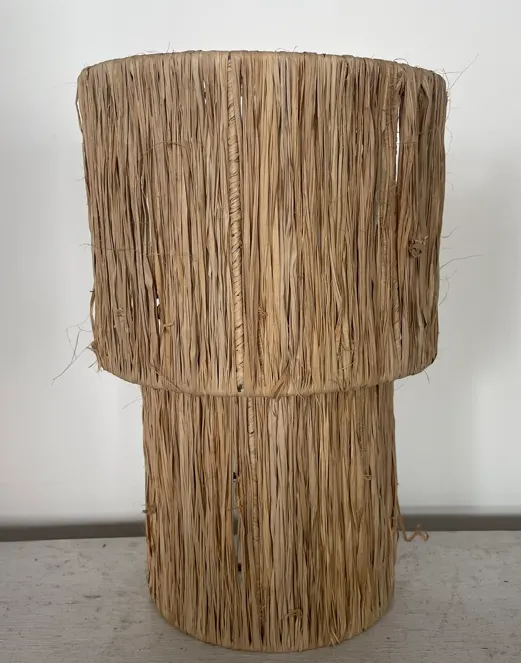 Lampe à poser en raphia naturel, abat-jour tambour