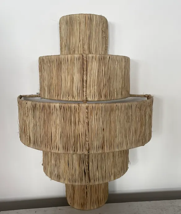 Lampe en raphia à trois étages