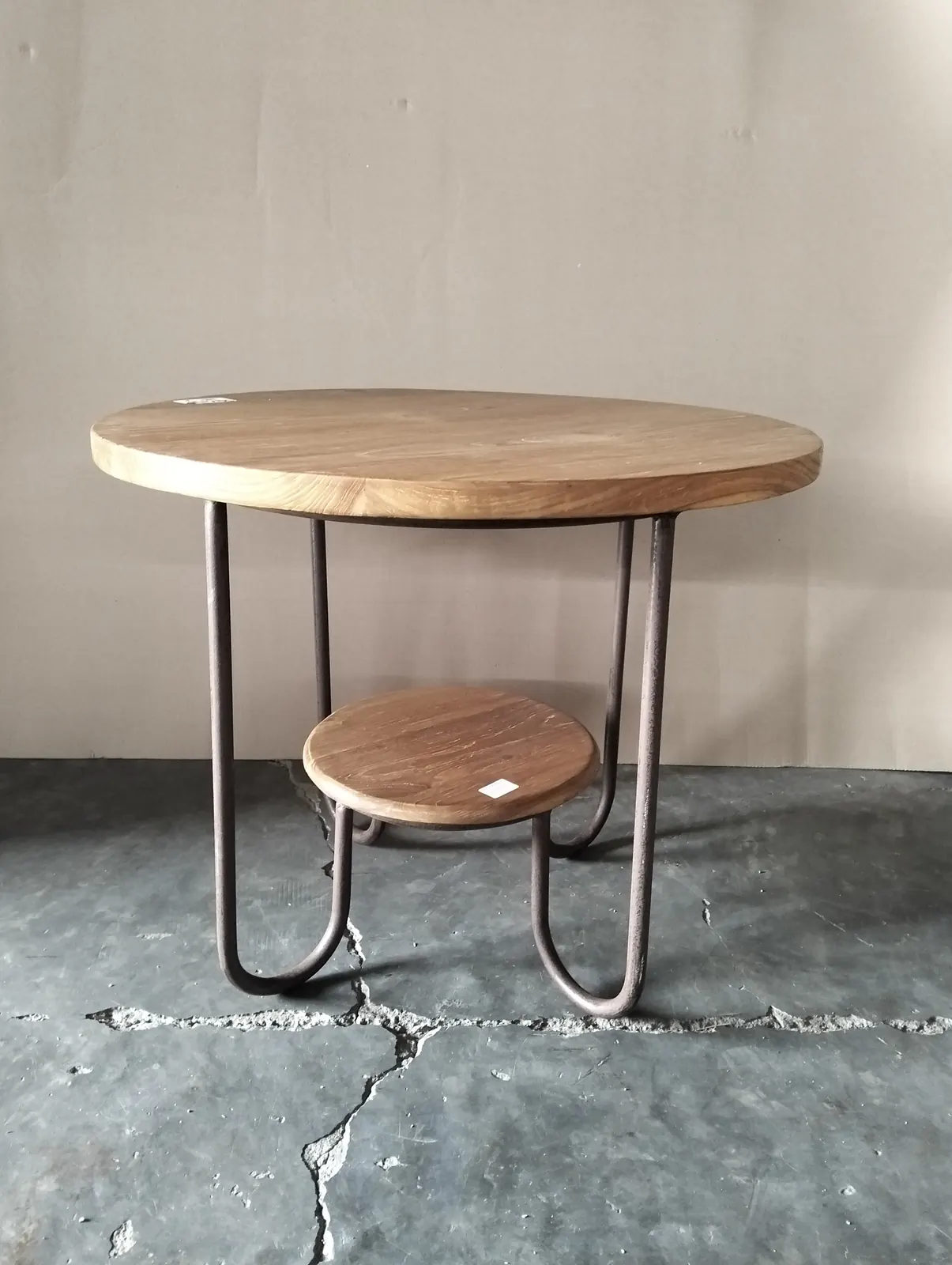Table d'appoint en teck, piètement métal